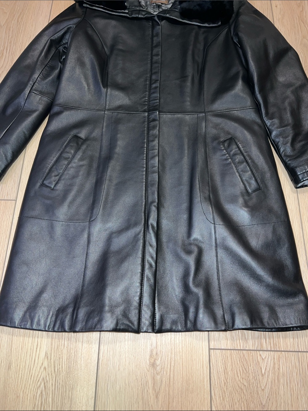 Danier Black Leather Coat with Plush Rabbit Fur Collar - Picture 3 of 15